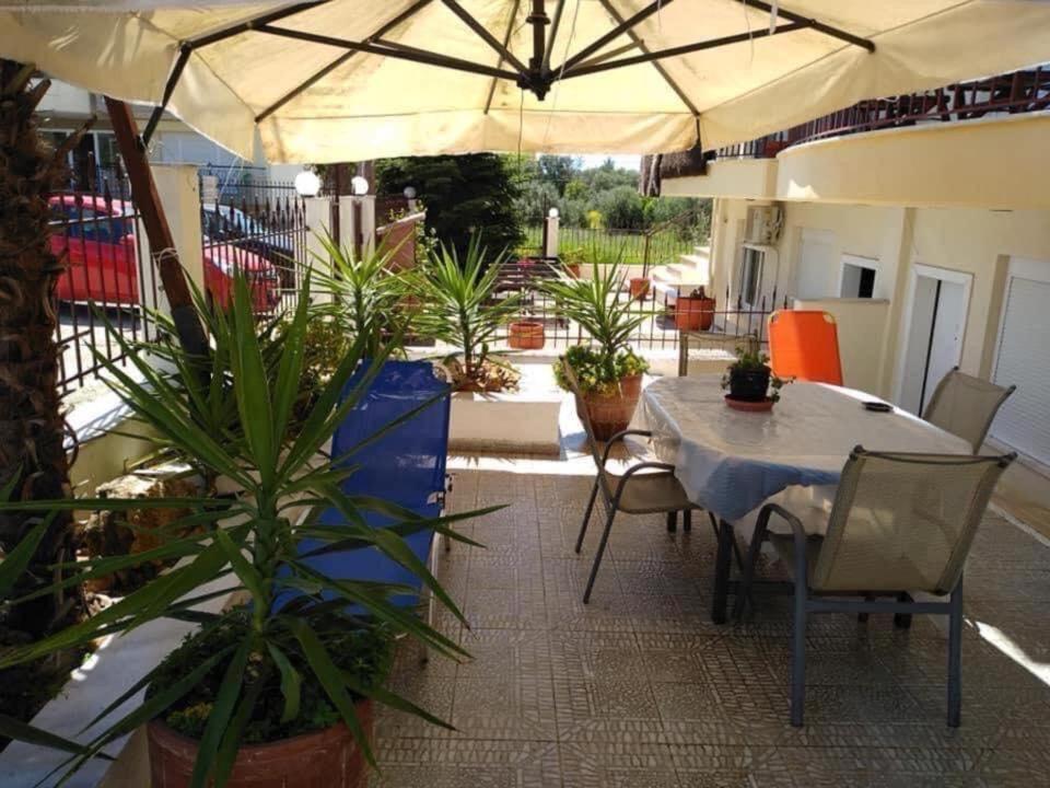 Blue Moon Apartments Nea Michaniona Exterior photo