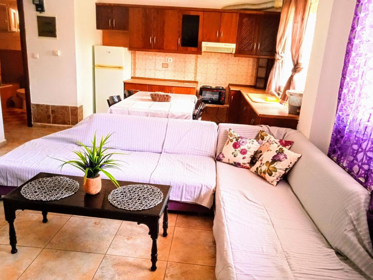 Blue Moon Apartments Nea Michaniona Exterior photo