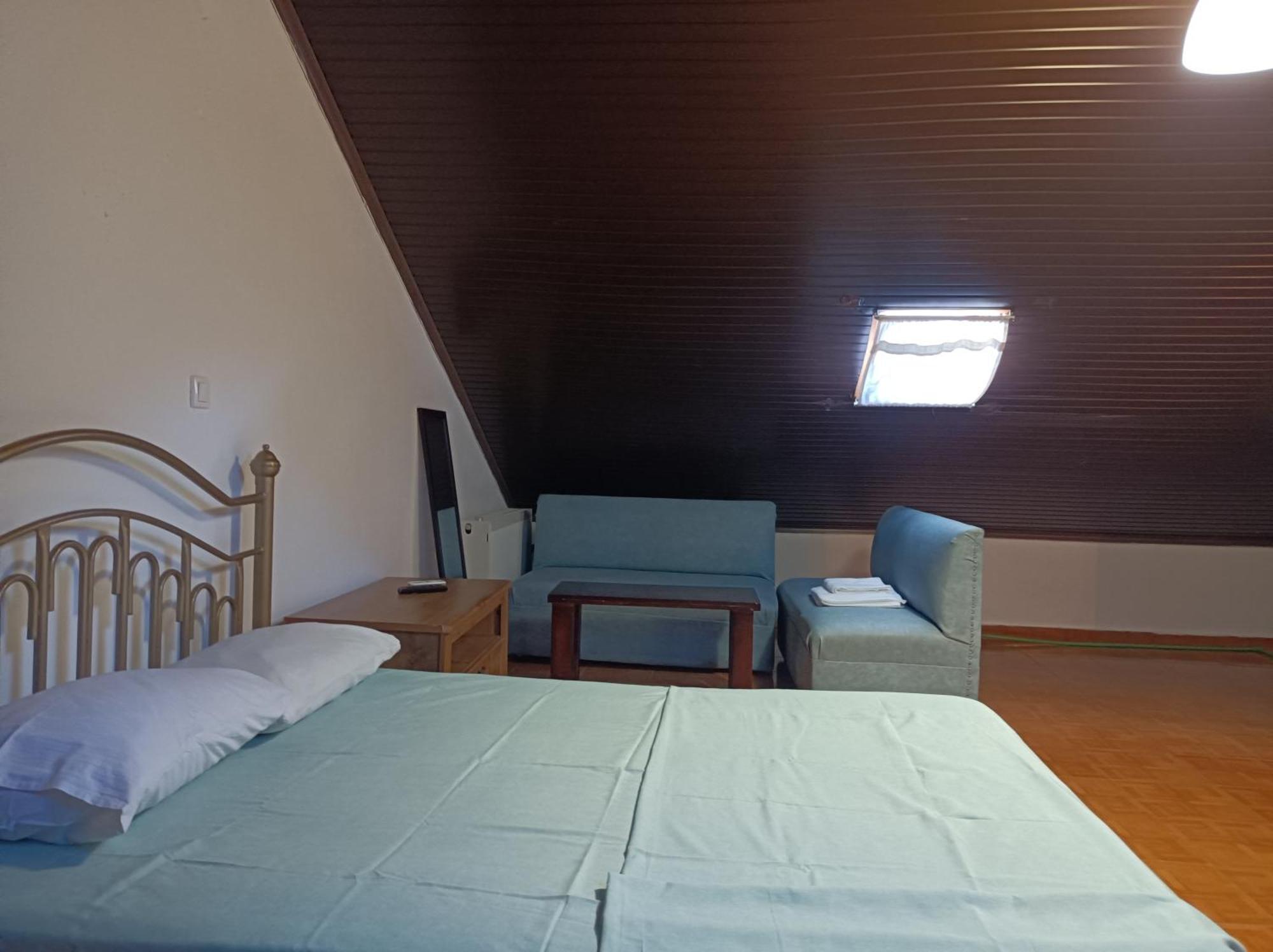 Blue Moon Apartments Nea Michaniona Room photo