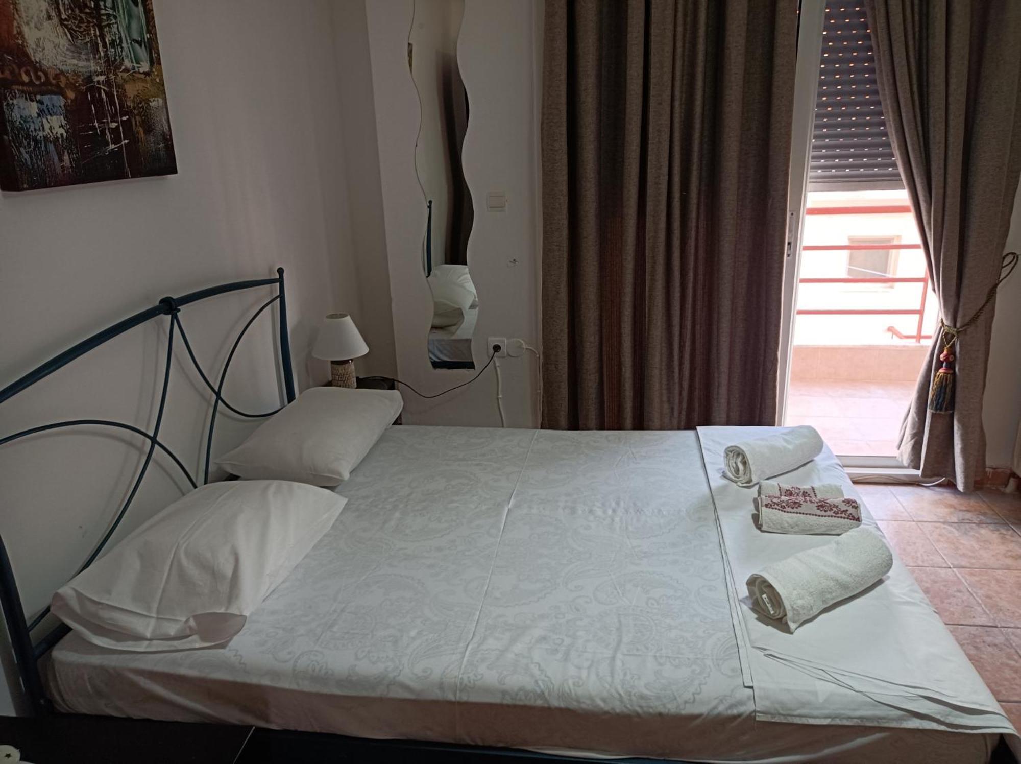 Blue Moon Apartments Nea Michaniona Room photo